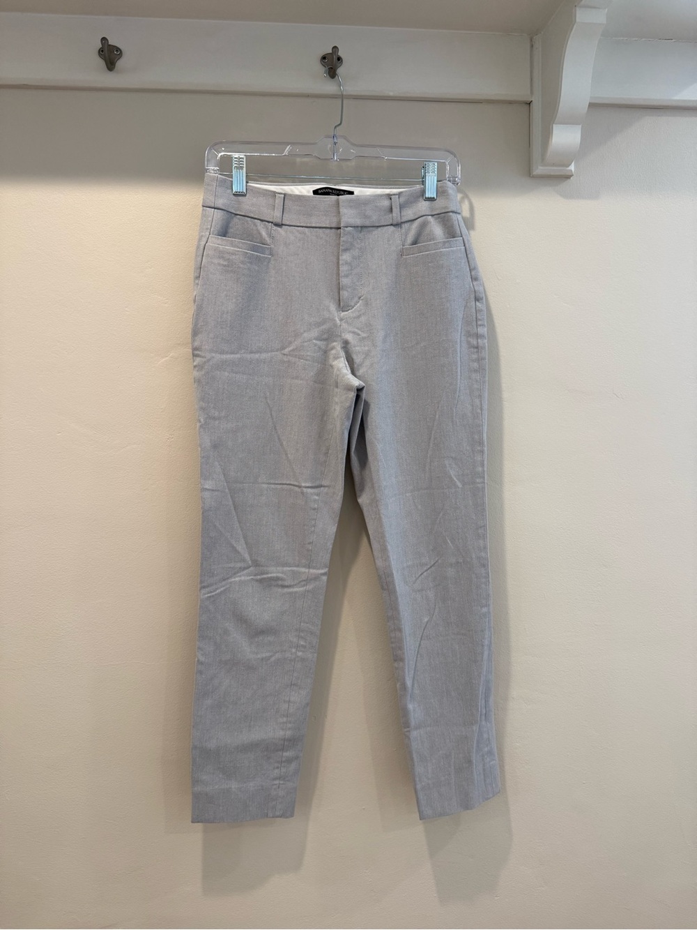 Banana Republic Light Gray Women’s Cropped Dress Pants